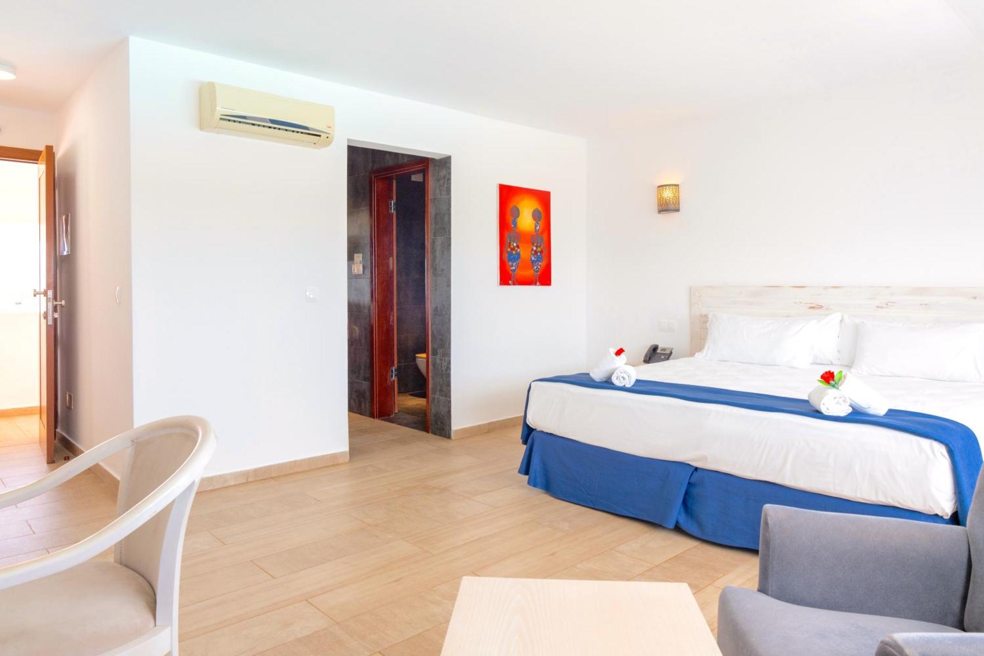 Hotel Livvo Budha Santa Maria